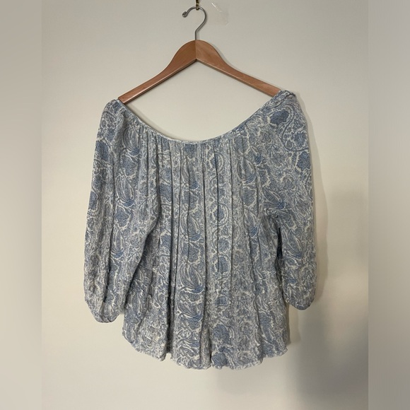 A&F top - Picture 2 of 3